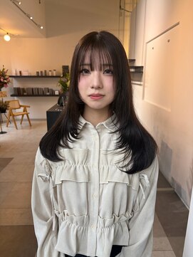 ルオラ(Luora) レイヤーカット×オリーブブラウン