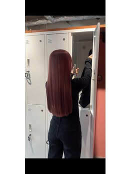 アニューヘアー 西原店(ANEW hair)の写真/真っ直ぐすぎない、自然におさまるストレート。手触り・艶感も驚きの仕上がりに【髪質改善/安佐南区/西原】