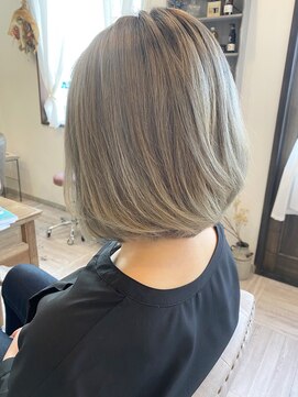 メリッサ(melissa) ホワイトグレーカラー☆