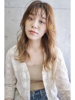 ファム(FAM)&nbsp;ハイライト　くびれヘア　白髪ぼかし　レイヤー　代官山　中目黒