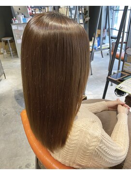 エミュー(emue) emue京都○髪質改善×ツヤ感×縮毛矯正艶髪ケア○中島