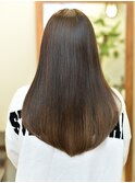 カット、トリートメントで髪の毛の状態改善◆