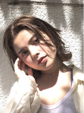 ムード カナザワ(mood kanazawa) ミディ☆外ハネウルフ