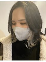 サーティーン(THIRTEEN)&nbsp;☆パキッっとイヤリングカラーでバングにはハイライト☆【20代】