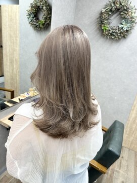 リベストバイジェービー 稲毛(li best. byjb) セミディ/シアーカラー/カール/姫カット【稲毛/稲毛駅】