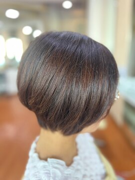 アークスヘアー 艶感♪髪質改善カラー大人可愛い丸みショートブラウン