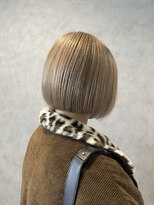 ラック(LUCK)&nbsp;ミニボブミルクティー/船橋/くすみベージュ/ケアブリーチ