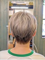 ジョカーレ(giocare)&nbsp;大人ショートで、ふんわり立体感