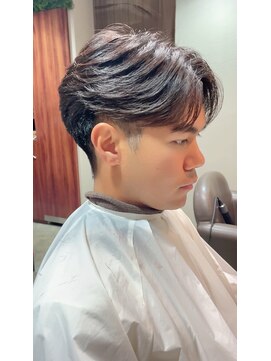 シヤ 平井(Shiya) 韓国風センターわけパーマ