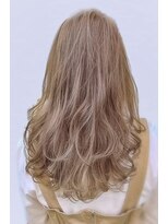 DAMANI 表参道 髪質改善/ヘッドスパ/ハイライト/白髪染め/白髪ぼかし/縮毛矯正&nbsp;似合わせカット/ミディアムレイヤーカット[表参道駅]