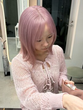 ロイオブジゼル(roi of GiseL) ホワイトピンクハイトーンボブピンクベージュペールカラー