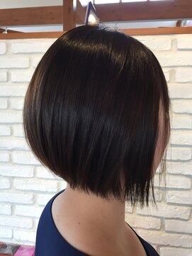 ケシキ ヘアメイク(kesiki HAIR MAKE) 前下がりボブ