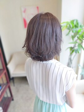 エイチ エアー ダヴ H air DAV調布北口 セミロングでまとまり。