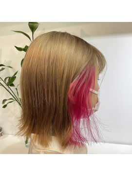 ラフ 原宿(L.a.a.g.f harajuku) ミルクティーベージュ×ビビッドピンク イヤリングカラー@原宿