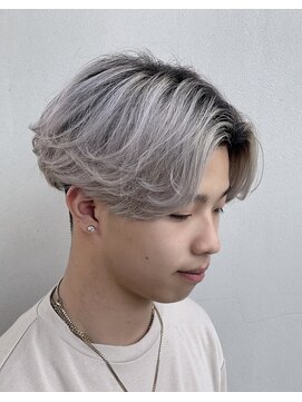 ワム(wom) 韓国風センターパート