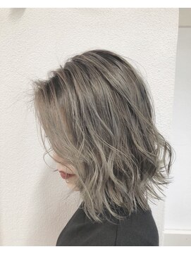 ロイオブジゼル(roi of GiseL) 【GiseL】シャドールーツ/ダブルカラー/髪質改善/ブリーチ