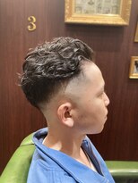 ブロートーキョー(BroTokyo)&nbsp;MEN'Sオールバックスパイラルパーマ　銀座/床屋/バーバー/メンズ