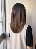 ストレートセミロングスタイル
