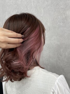 アン ブリーチ(UN BLEACH) ブリーチ2回～インナーペールピンクカラー♪♪