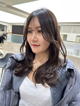 ピークアブー ワン(PEEK-A-BOO ONE) #アッシュブラウン#レイヤーカット#顔まわり#フェイスレイヤー