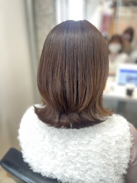 ボタニウムドットアン バイ アールサロン(BOTANIUM.An by Rr SALON) 超バッサリ！レイヤーボブ