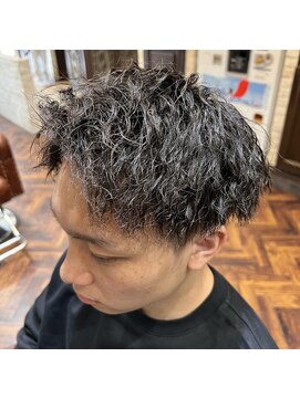 シャル 八王子(shalu) ショートアップバング+ツイストパーマ