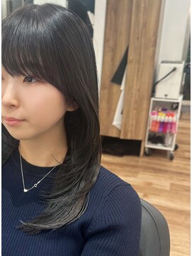 アリスバイアフロート 自由が丘(ALICe by AFLOAT) レイヤーカット／ワンカール／流し前髪