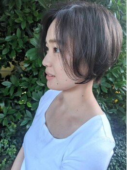 パルア(Parua)の写真/もっと綺麗に♪ "根元ふんわり" 最高級の仕上がりの【ストレートエステ】で栄養補給×サラつやヘアが叶う。