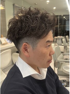 チップ タップ 成増店(tip top) 直毛さんも柔らかくフェザーアップ版