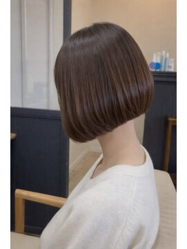 ケア アンド デザイン ココロ(care&design KOKORO) 前下がりボブ