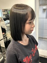 ココ 原宿(KOKO) レイヤーカットぱっつん前髪イメチェンオリーブグレージュ黒髪
