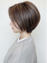 イロ バイ マグ(IRO by Mag) 艶感ショートボブ×丸みブラウン◎大人可愛い