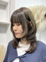 アオ(AO。)&nbsp;ミディアムレイヤー/ハッシュカット/顔周りレイヤー