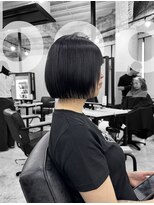 フランチェスカドットボブ(francesca.bob)&nbsp;ダークグレージュ×くくれる切りっぱなしボブ【田野剛大】梅田