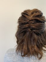 ケセラ(quesera) 編み込みハーフアップ!