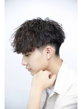 ゴールドシブヤ(GOALD SHIBUYA) 波巻きスパイラル　刈り上げ　マッシュ