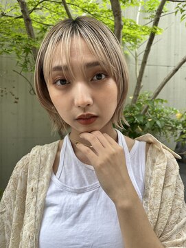 ロンドルーチェ 心斎橋(Lond luce) ダークアッシュ/ミディアムレイヤーカット［髪質改善/縮毛矯正］