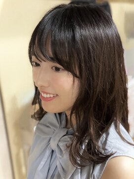 リッチアンドアンジー(RICCI&ANGIE) 20代30代小顔ミディふんわりカール