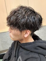 ニアウ 伊勢崎連取店(Niau)&nbsp;刈り上げ前下りマッシュ波巻きツイストスパイラルパーマメンズ