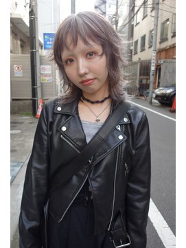 レコ 渋谷(LECO) ハイトーンケアブリーチシルバーベージュローライトデザイン