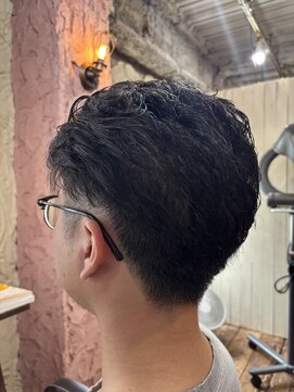 ロッソバイアルター 鎌取(ROSSO by aL-ter) スパイキーショート/ブルーブラック/フェザーパーマ[鎌取/石橋]