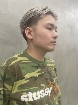 スー 渋谷(suu) メンズショートメンズカットスパイキーショート金髪ショート渋谷