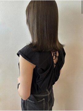 ロア(LORE) ミディアム/ストレートヘア/髪質改善/縮毛矯正/顔周りカット