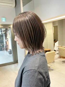 キミトヘアデザインアンドスパ(Kimito Hair design&spa) レイヤーボブ　ミルクティーベージュ　ダークグレージュ