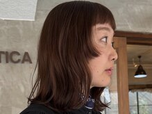 ヘルベチカ・ヘア(Helvetica hair)の雰囲気(赤みの無いエドルカラーで自分史上最高のカラーへ レイヤー/ボブ)