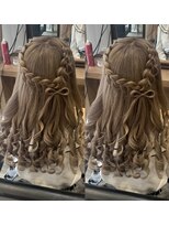 ヘアセット アリエス 新宿駅前店(aries)&nbsp;髪リボンハーフアップ