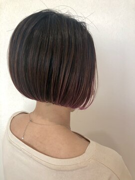 アングゥギャラリー(ungu GALLERY) ベリーピンク×ミニボブ