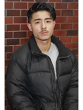 チルチェア 中野店(CHILL CHAIR) フェードカット×ルーズサイドパート