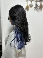 ジウ 上通り(JIU)&nbsp;20代30代小顔ゆるふわロングインナーカラーネイビー