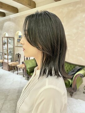 ビュートリアム265(BEAUTRIUM 265) ミディアムボブ/レイヤーカット/銀座/外はね/黒髪ストレートヘア